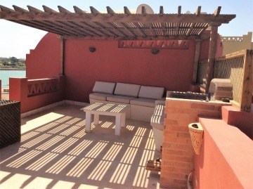 Roof Terrace with seating area and BBQ
