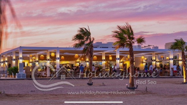 ZOUNI Beach Restaurnat