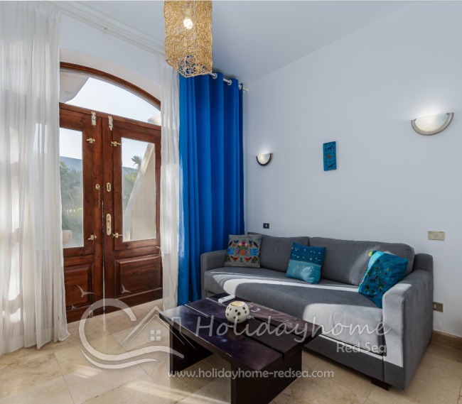 2. kleineres Wohnzimmer mit Schlafsofa