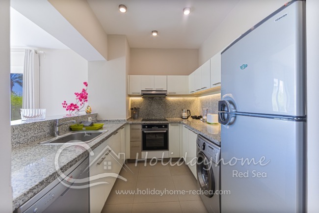 Voll ausgestattete Küche