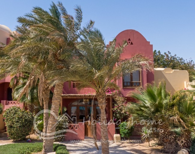 Blick auf das Townhouse von der Lagunenseite
