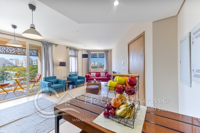 Gem&uuml;tliches Wohnzimmer und Essbereich