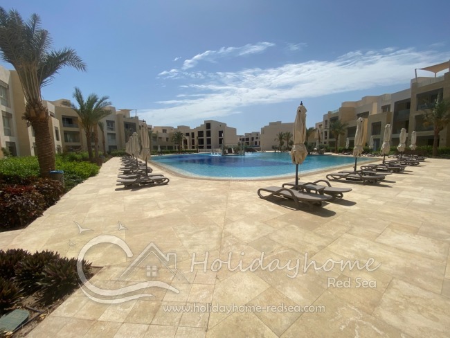 Wundersch&ouml;ner, gro&szlig;er Pool