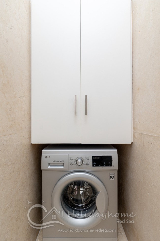 Waschmaschine im Badezimmer 2